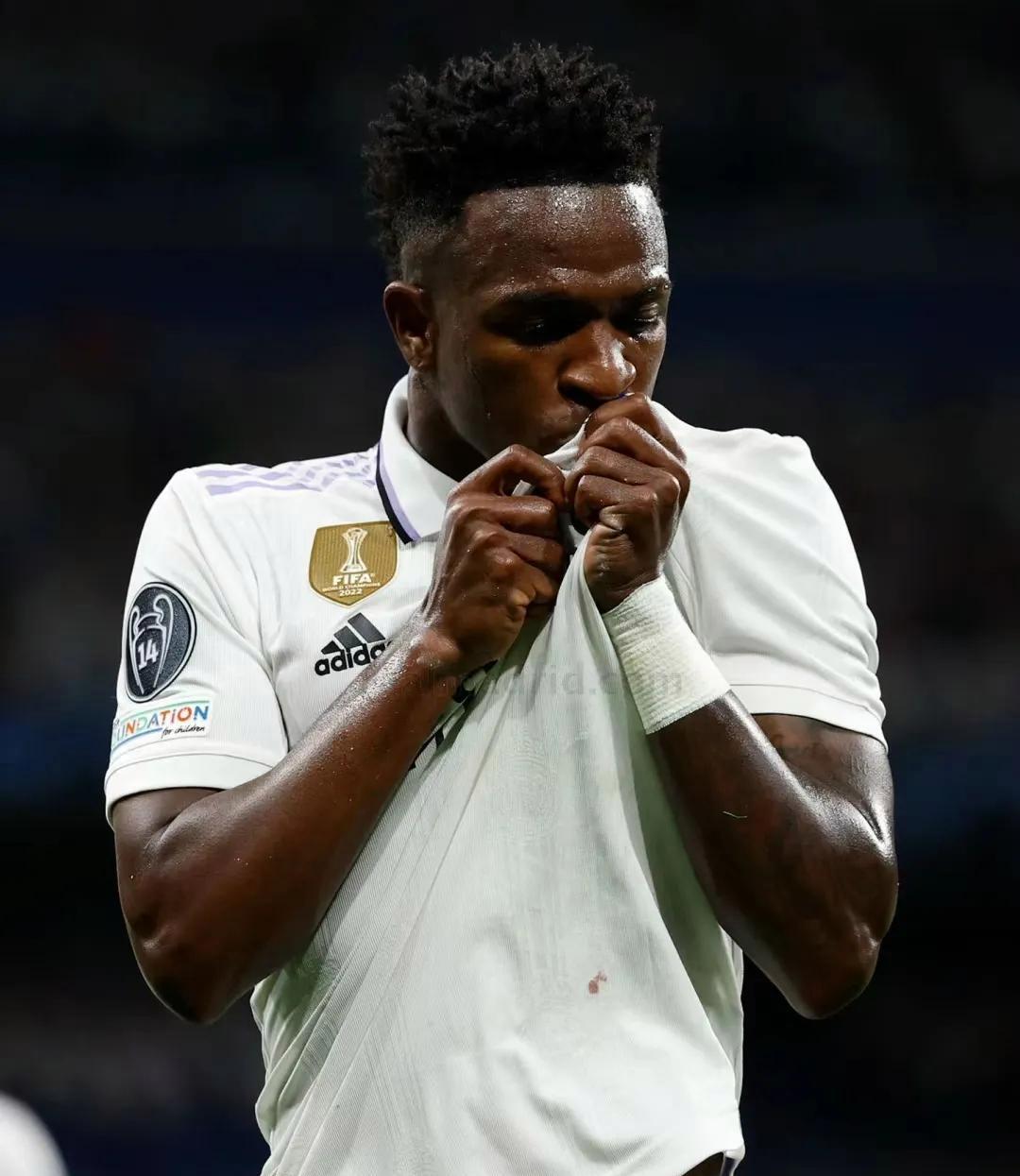 关于皇马逆袭晋级，卫冕之路继续的信息