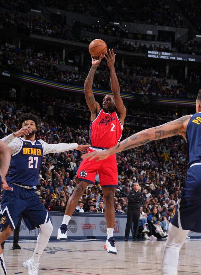 快船险胜凯尔特人，莱昂纳德上演高效