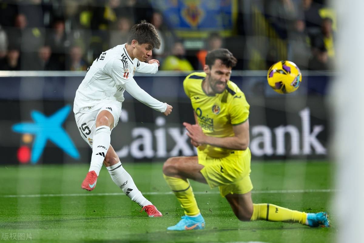 包含国米今日表现抢眼，皇马整场无解，教练赛后亲自拥抱的词条