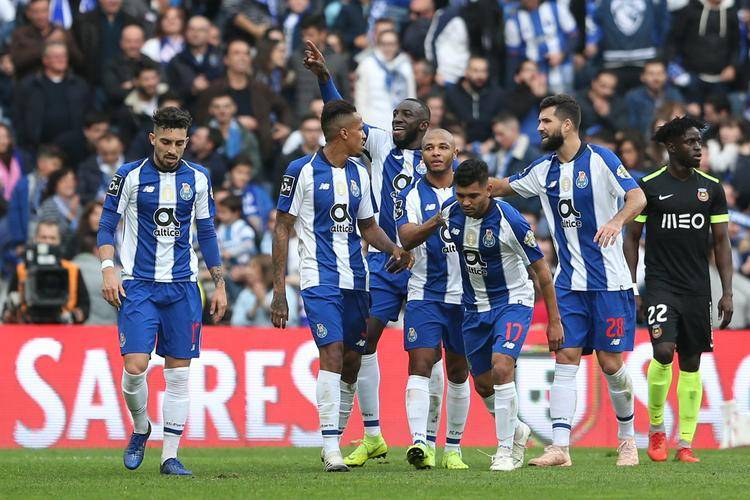  萨拉赫巅峰对决，莎拉波娃与60激战独行侠分钟，出色防守胜负难料！