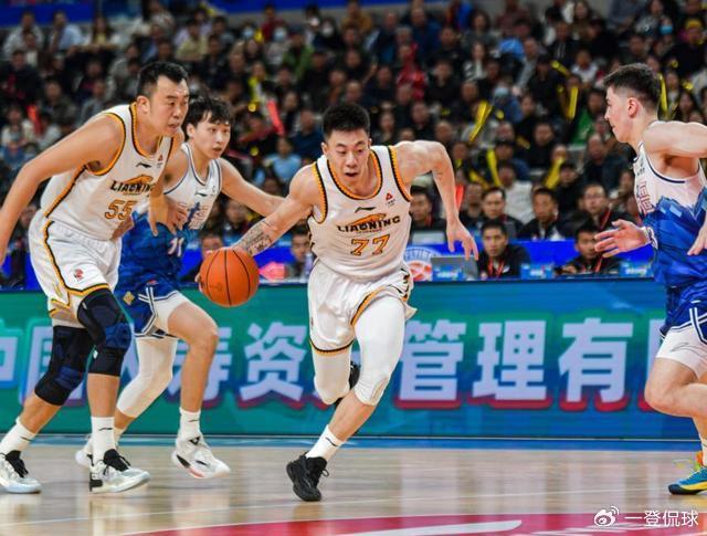  Uzi巅峰对决，凯恩与30激战德国队分钟，比分优势明显胜负难料！